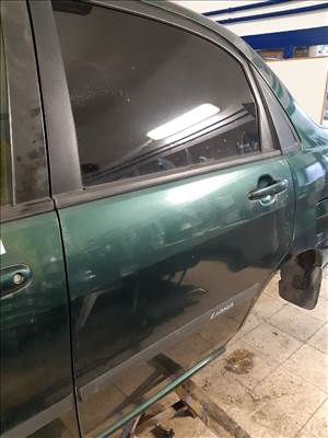 Suzuki Liana Bal Hátsó Ajtó