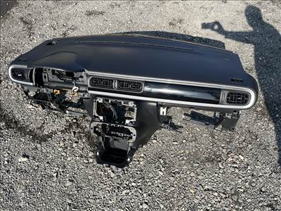 Citroën C3 III műszerfal héj 