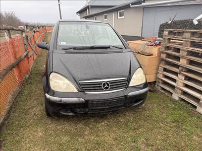 Mercedes A 170 bontásra egyben eladó