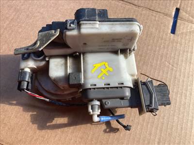 Volkswagen Polo Classic bal első ajtózár 1hm862153b