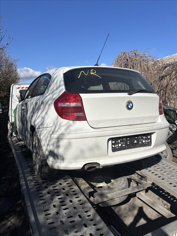 BMW 1-es sorozat (E81, E82, E87, E88) bontott alkatrészei 2. kép