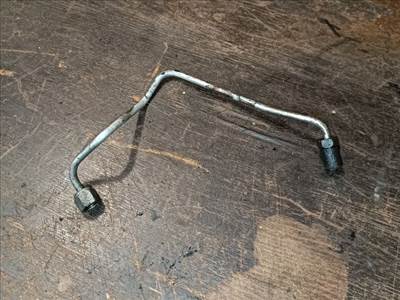 Toyota Corolla Verso (AR10) Nyomócső *150815*