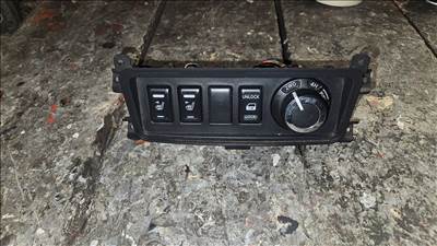 Nissan Navara (D40) Double Cab 2.5 dCi kapcsolósor 