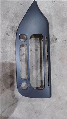 KIA Cee'd Ceed 12- Rádió fejegység körüli műanyag elem borítás 0757