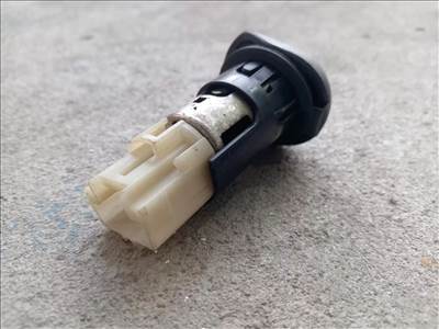 Renault Master Opel MOVANO 10- Szivargyújtó aljzat dugó 7567