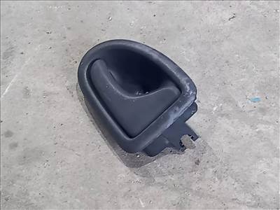 Renault TRAFIC Opel VIVARO 01- Jobb első ajtó ajto belső kilincs 8368