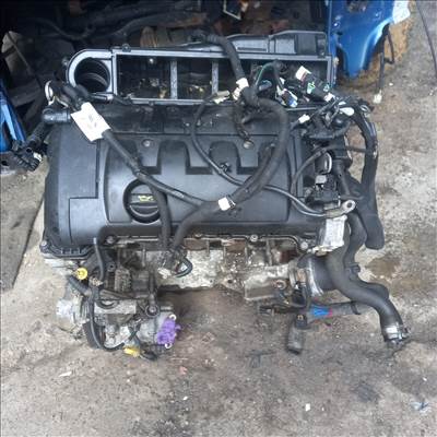 Peugeot benzines 1,4i 70kw motor 