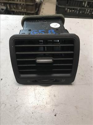 Volkswagen Golf V - bal légbefúvó