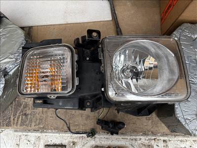 Hummer H3 Jobb első lámpa 24300003