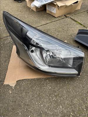 Renault Trafic III Trafic III fényszóró 