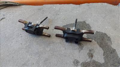 Fiat DUCATO Citroen JUMPER Peugeot BOXER 06- Porlasztó lefogató 7020