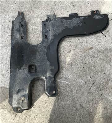 Volkswagen Tiguan II alsó burkolat 5qf825102