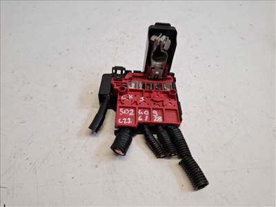 Mazda CX-3  akkumulátor biztosíték