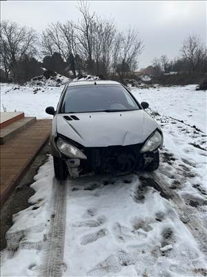 Peugeot 206 bontásra egyben eladó