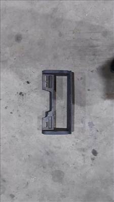 Nissan Terrano WD21 87- Műszerfal kilóméteróra sebességmérő keret 0055