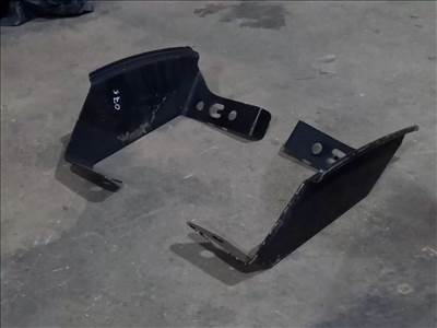 Renault MASTER Opel MOVANO 10 Első lökhárító tartó fellépő lemez 0783
