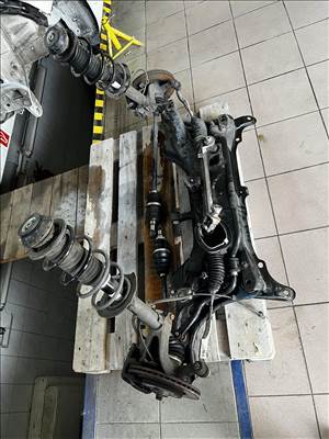 Toyota aygo bontott alkatrészei