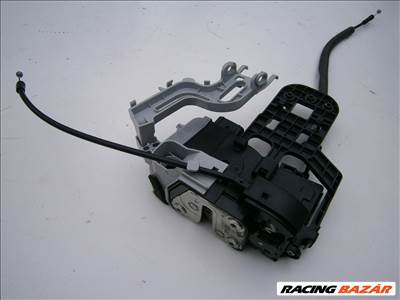 Kia Venga jobb első ajtózár 813201p020