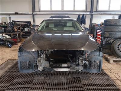 BMW 5 (F10, F18) 520d - Bontódik!