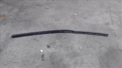 Volkswagen VW Golf V 5 Jetta 03- Motorháztető gumikéder tömítés 9821