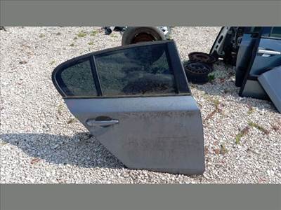 BMW 1-es sorozat E81, E82, E87, E88 Jobb hátsó Ajtó (Részeivel) *119758*