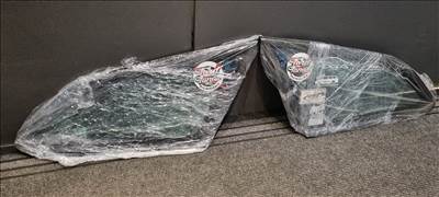 Ford Focus Mk3 HÁTSÓ FIX OLDALÜVEG KOMBI