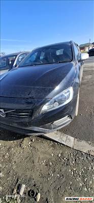 Volvo V60 bontott alkatrészei