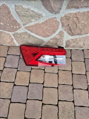 Skoda kodiaq bal hátsó lámpa