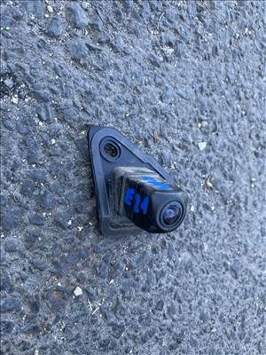 Toyota Corolla (E210) tolatókamera