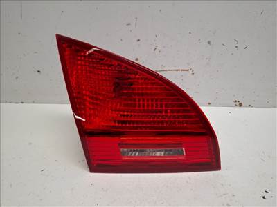 Kia Venga bal hátsó belső lámpa 924061P000