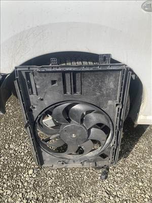 Peugeot 3008/5008 hűtőventillator(9832930080)