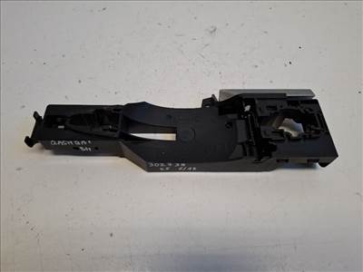 Nissan Qashqai (J11) bal hátsó kilincsfészek 8061122134