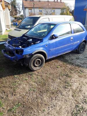 Opel Corsa C 1.2 3/5 ajtós bontott alkatrészei