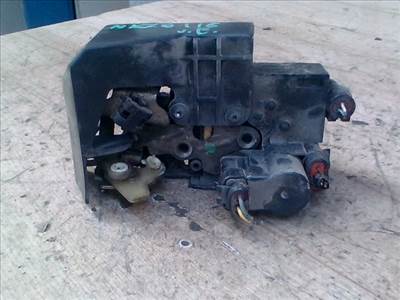 ALFA ROMEO ROMEO 156 97-03 Jobb első ajtó zárszerkezet központizáras