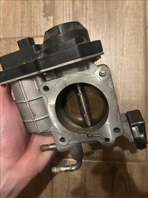 Subaru 2.0R fojtószelep 