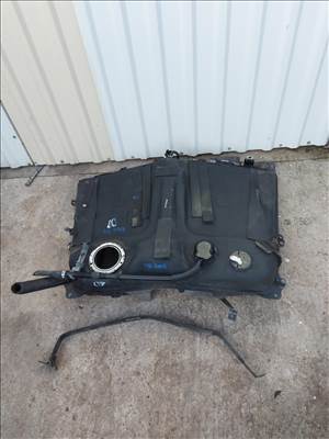 Toyota RAV4 (XA20) 2.0 D-4D 4x4 Tank 3955