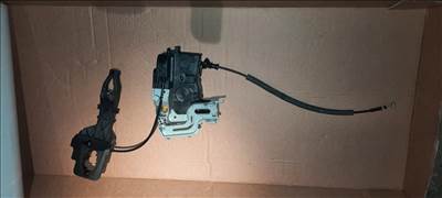 Hyundai ix20 bal első ajtó zár ajtó zárszerkezet 