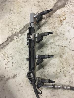 BMW 1-es sorozat E81, E82, E87, E88 injektor