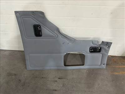 Ford Transit Tranzit MK7 06- Raktér oldalsó bal hátsó ajtókárpit 8437