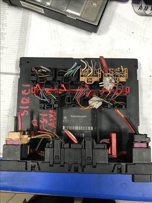 Skoda Octavia II komfortmodul 3c0937049ae
