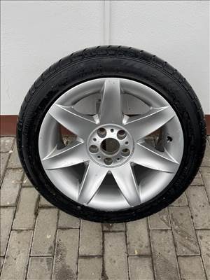  5x120 lyukosztású 17" újszerű (gyári felni) alufelni, rajta 235/45 újszer