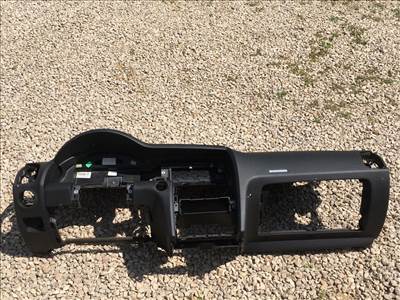 Audi Q7 (4L) műszerfal 