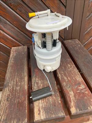 Citroën DS4 THP 200 benzinszivattyú- jeladóval : 98 011 022 80.