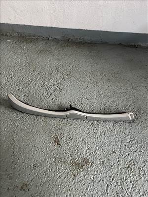 BMW E46 jobb oldali bajuszléc