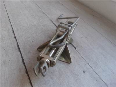 SUZUKI SWIFT 89-96 Autóemelő