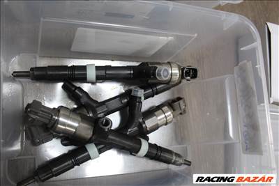 Toyota RAV4 (XA20) 2.0D porlasztó 23670-27030