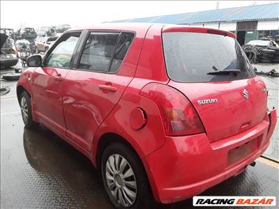Suzuki Swift IV Csomagtérajtó üveggel 