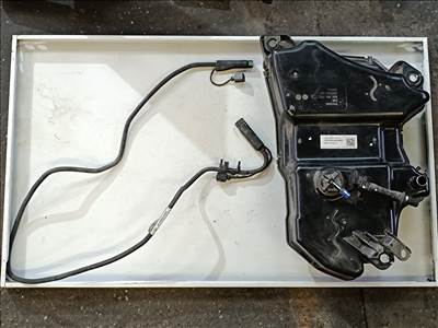 Volkswagen Touran II adblue tartály  5qa131877c