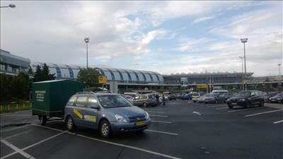 Eladó Kia Carnival 2.9 CRDi (2902 cm³, 185 PS)