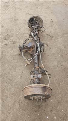 Nissan Navara (D40) Double Cab 2.5 dCi Hátsó híd 